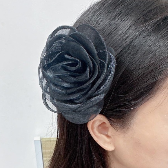 NWOT! Dainty Rose Flower Brooch Pins Delicate Large Lace Flowers - 100mm - Picture 2 of 6